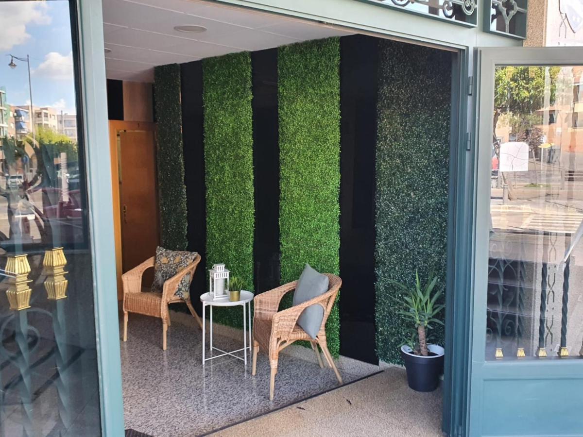 אלקובנדס Hostal Fronton מראה חיצוני תמונה