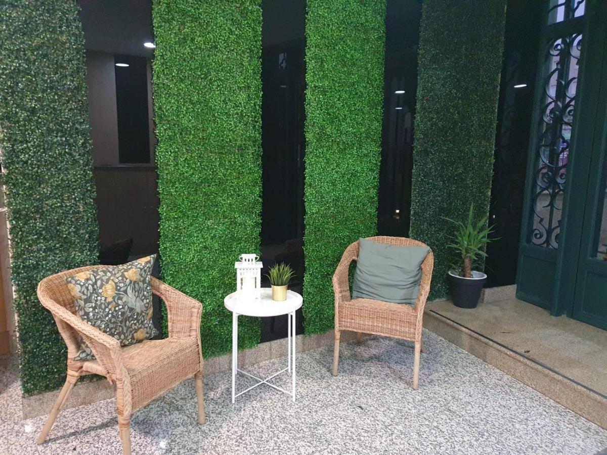 אלקובנדס Hostal Fronton מראה חיצוני תמונה